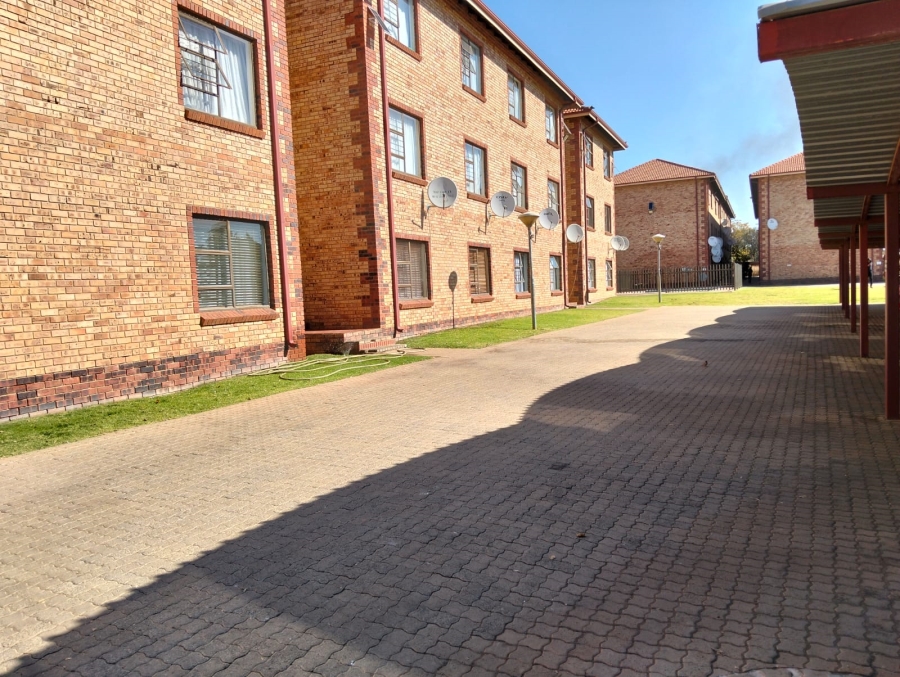 1 Bedroom Property for Sale in Potchefstroom North West